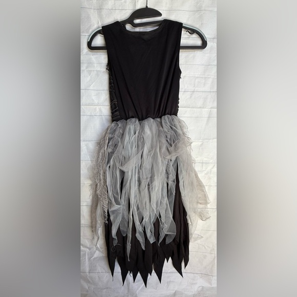 Girl Reaper Halloween Costume Size M Girls NO CHAINS - Picture 5 of 16